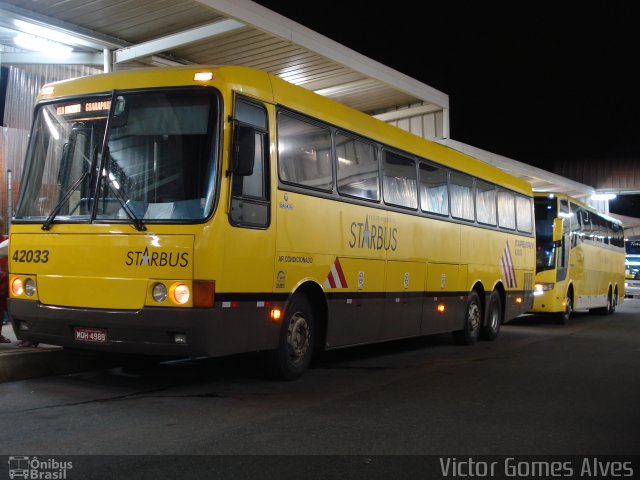 Viação Itapemirim 42033 na cidade de Belo Horizonte, Minas Gerais, Brasil, por Victor Gomes Alves. ID da foto: 1531114.