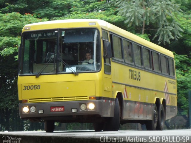 Viação Itapemirim 30055 na cidade de São Paulo, São Paulo, Brasil, por Gilberto Martins. ID da foto: 1533649.