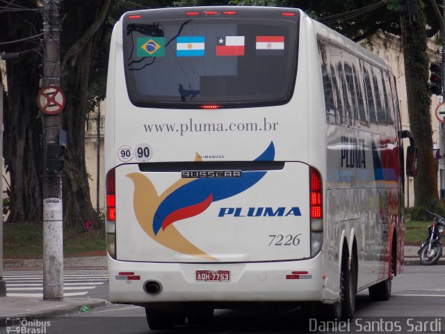 Pluma Conforto e Turismo 7226 na cidade de Santos, São Paulo, Brasil, por Daniel Santos Sardi. Número da foto: #1534855.