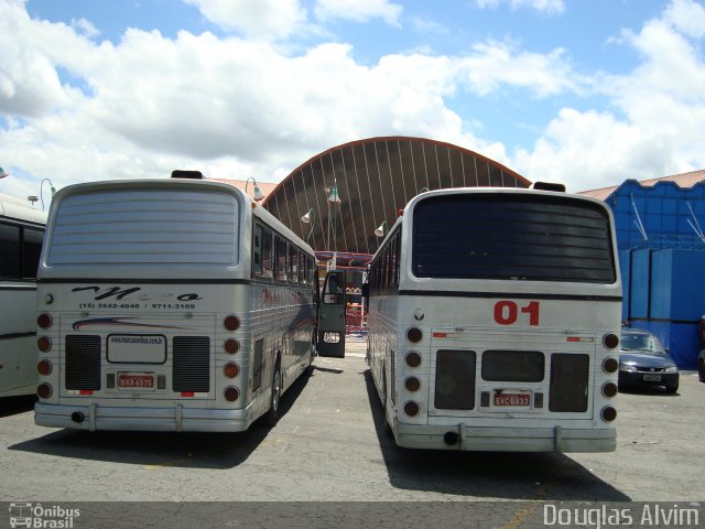 Ônibus Particulares 01 na cidade de Aparecida, São Paulo, Brasil, por Douglas Alvim. Número da foto: #1539223.