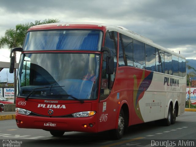 Pluma Conforto e Turismo 4905 na cidade de Aparecida, São Paulo, Brasil, por Douglas Alvim. Número da foto: #1539016.