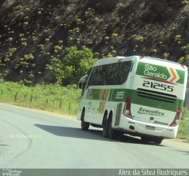 Cia. São Geraldo de Viação 21255 na cidade de Teófilo Otoni, Minas Gerais, Brasil, por Alex da Silva Rodrigues. Número da foto: #1538950.