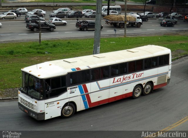 Lajes Tur Transportes 9500 na cidade de Belo Horizonte, Minas Gerais, Brasil, por Adão Raimundo Marcelino. Número da foto: #1509554.
