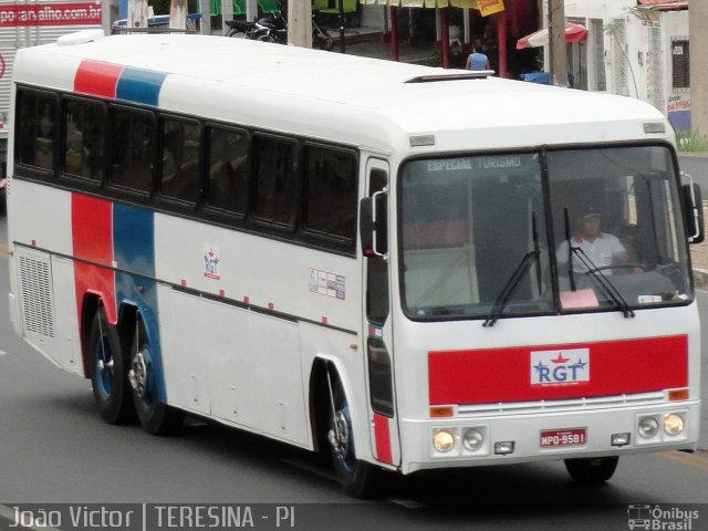 RGT Turismo 9581 na cidade de Teresina, Piauí, Brasil, por João Victor. Número da foto: #1508361.