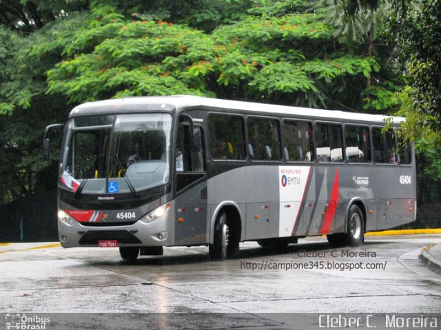 Empresa de Ônibus Pássaro Marron 45404 na cidade de São Paulo, São Paulo, Brasil, por Cleber C.  Moreira. ID da foto: 1508486.