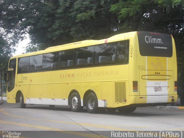 Viação Itapemirim 44067 na cidade de São Paulo, São Paulo, Brasil, por Roberto Teixeira. Número da foto: #1552511.