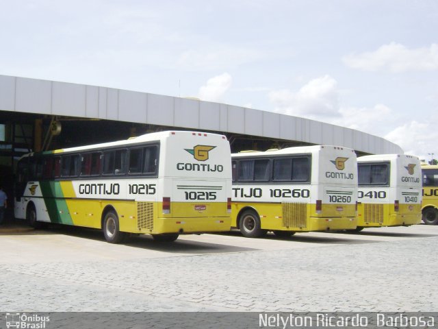 Empresa Gontijo de Transportes 10215 na cidade de Perdões, Minas Gerais, Brasil, por Nélyton Ricardo  Barbosa. ID da foto: 1552269.