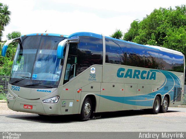 Viação Garcia 7502 na cidade de Curitiba, Paraná, Brasil, por Andrey Gustavo. Número da foto: #1554927.