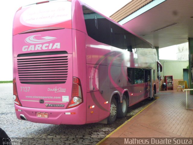 Viação Garcia 7137 na cidade de Santa Cruz do Rio Pardo, São Paulo, Brasil, por Matheus Duarte Souza. Número da foto: #1555719.