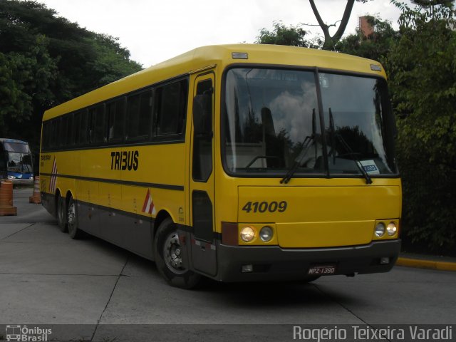 Viação Itapemirim 41009 na cidade de São Paulo, São Paulo, Brasil, por Rogério Teixeira Varadi. Número da foto: #1556041.