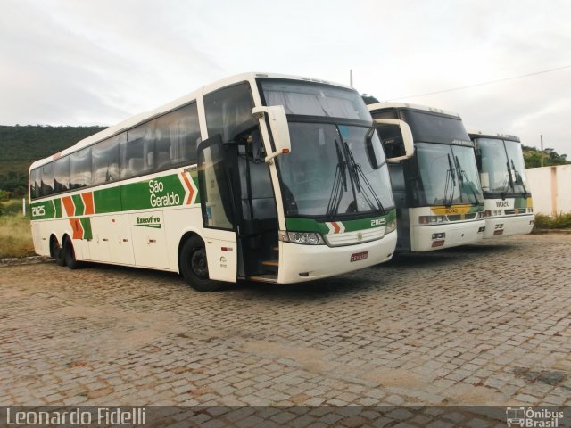 Cia. São Geraldo de Viação 21125 na cidade de Itaobim, Minas Gerais, Brasil, por Leonardo Fidelli. Número da foto: #1558971.