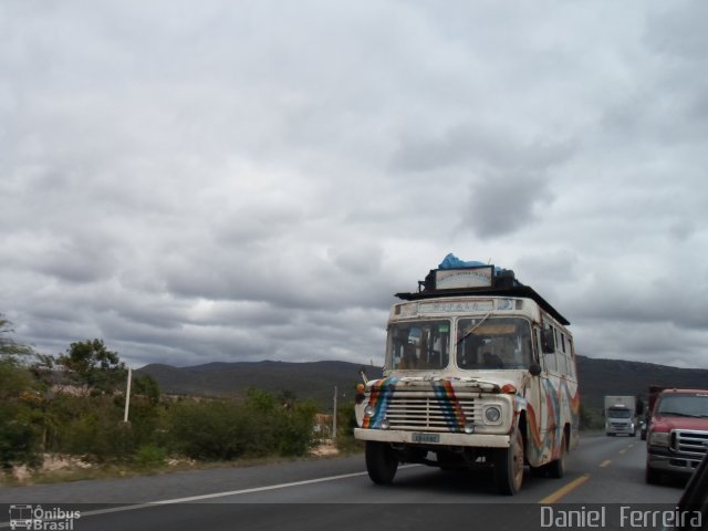 Ônibus Particulares CB-4960 na cidade de Palmeiras, Bahia, Brasil, por Daniel  Ferreira. ID da foto: 1557956.