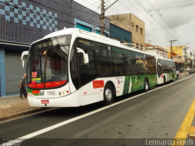 Metra - Sistema Metropolitano de Transporte 7202 na cidade de São Paulo, São Paulo, Brasil, por Leonardo Fidelli. Número da foto: #1563145.