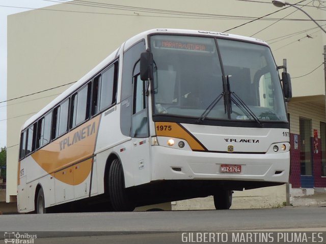 Planeta Transportes Rodoviários 1975 na cidade de Piúma, Espírito Santo, Brasil, por Gilberto Martins. Número da foto: #1566472.