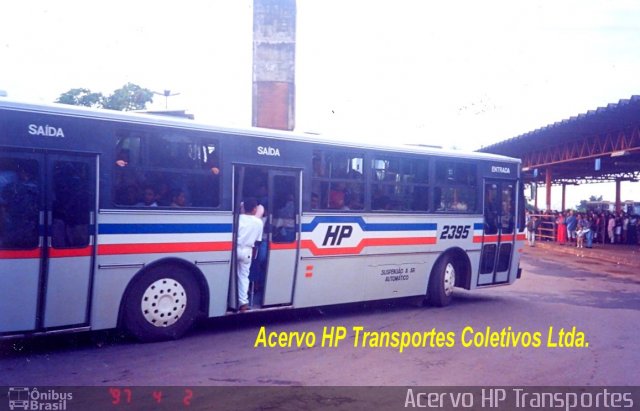 Terminais Rodoviários e Urbanos 2395 na cidade de Aparecida de Goiânia, Goiás, Brasil, por Carlos Júnior. ID da foto: 1565694.