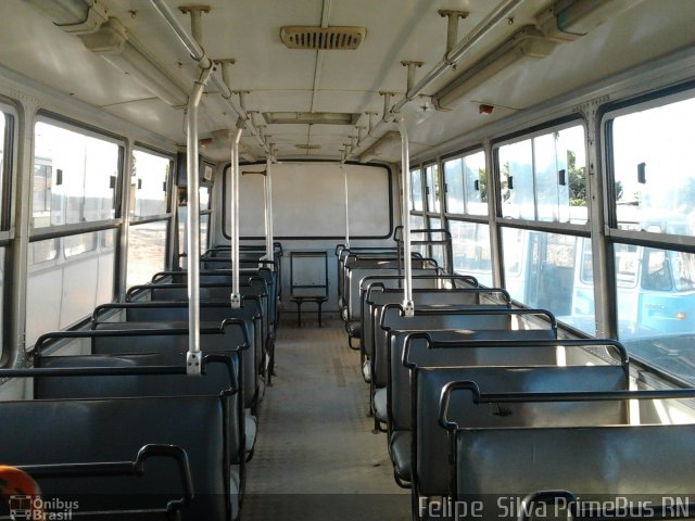 Ônibus Particulares 001 na cidade de Afonso Bezerra, Rio Grande do Norte, Brasil, por Felipe  Jose. Número da foto: #1567267.