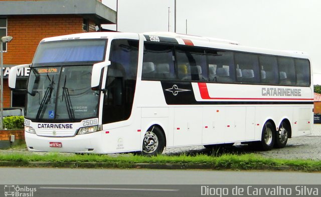 Auto Viação Catarinense 2509 na cidade de Joinville, Santa Catarina, Brasil, por Diogo de Carvalho Silva. Número da foto: #1569125.