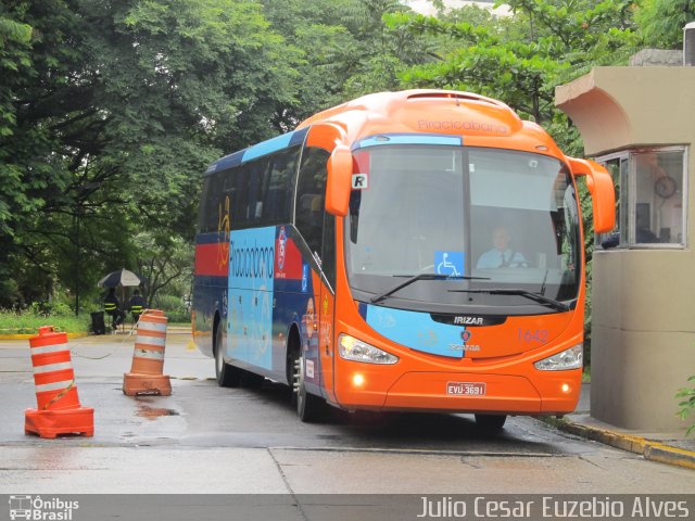 Viação Piracicabana 1642 na cidade de São Paulo, São Paulo, Brasil, por Julio Cesar Euzebio Alves. Número da foto: #1567642.