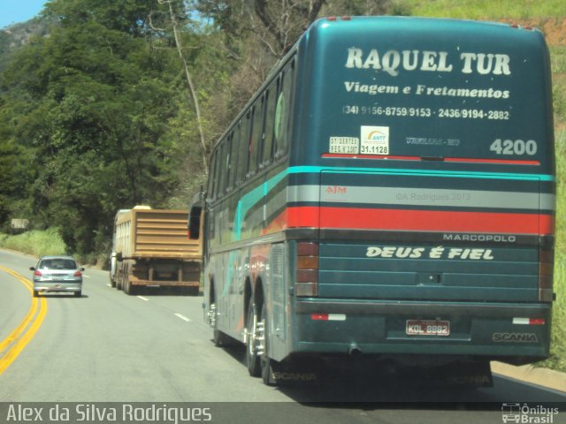 Raquel Tur 4200 na cidade de Teófilo Otoni, Minas Gerais, Brasil, por Alex da Silva Rodrigues. Número da foto: #1573654.