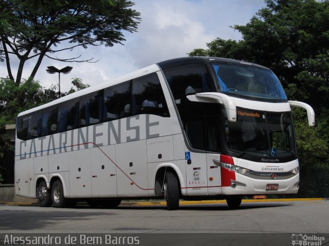 Auto Viação Catarinense 3200 na cidade de São Paulo, São Paulo, Brasil, por Alessandro de Bem Barros. Número da foto: #1513882.
