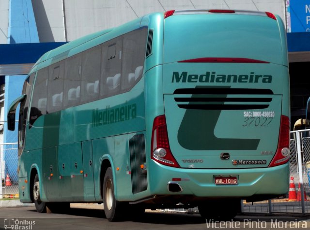 Viação Nossa Senhora de Medianeira 37027 na cidade de Goiânia, Goiás, Brasil, por Vicente Pinto Moreira. Número da foto: #1514818.
