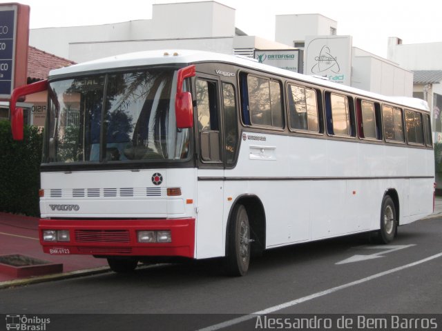 Ônibus Particulares 001 na cidade de Presidente Prudente, São Paulo, Brasil, por Alessandro de Bem Barros. Número da foto: #1515978.