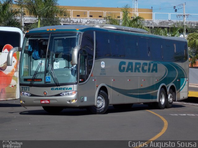 Viação Garcia 7171 na cidade de Londrina, Paraná, Brasil, por Carlos Augusto Sousa. ID da foto: 1516286.