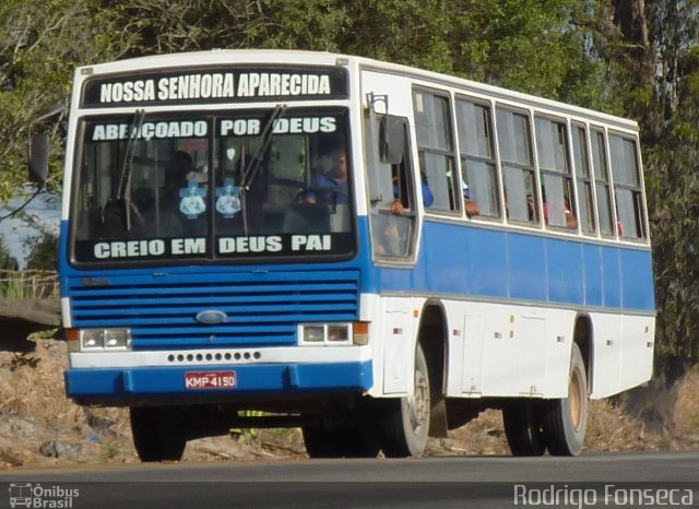 Ônibus Particulares Ex-Piedade (AL) na cidade de Messias, Alagoas, Brasil, por Rodrigo Fonseca. ID da foto: 1515507.