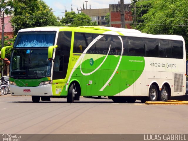 Expresso Princesa dos Campos 5752 na cidade de Telêmaco Borba, Paraná, Brasil, por Lucas Gabriel. Número da foto: #1520287.