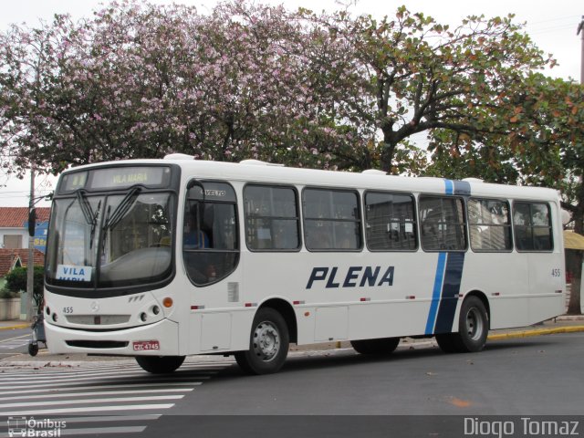 Plena 455 na cidade de Ibitinga, São Paulo, Brasil, por Diogo Tomaz. Número da foto: #1520986.