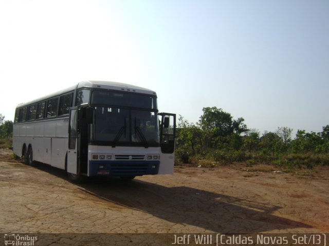 Ônibus Particulares  na cidade de Caldas Novas, Goiás, Brasil, por Jefferson Willian da Silva de Sousa. Número da foto: #2083879.