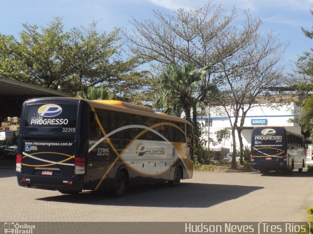 Viação Progresso 32315 na cidade de Três Rios, Rio de Janeiro, Brasil, por Hudson Neves. Número da foto: #2084295.