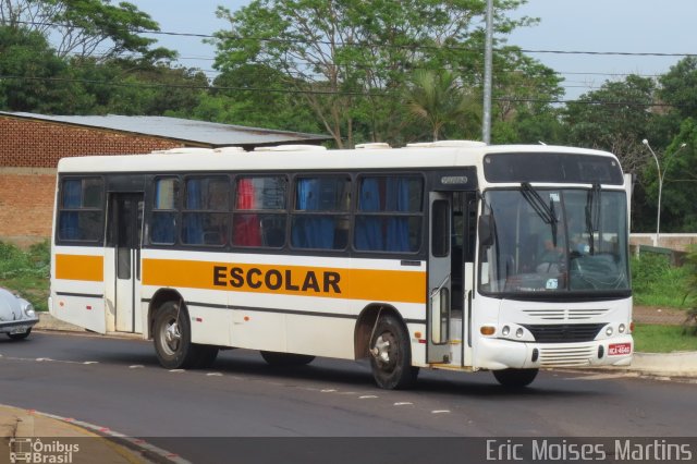 Escolares 4646 na cidade de Campo Grande, Mato Grosso do Sul, Brasil, por Eric Moises Martins. ID da foto: 2110007.