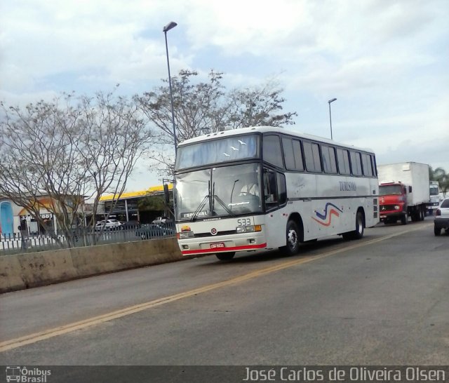 Ônibus Particulares 533 na cidade de Mirassol, São Paulo, Brasil, por José Carlos de Oliveira Olsen. Número da foto: #2111824.