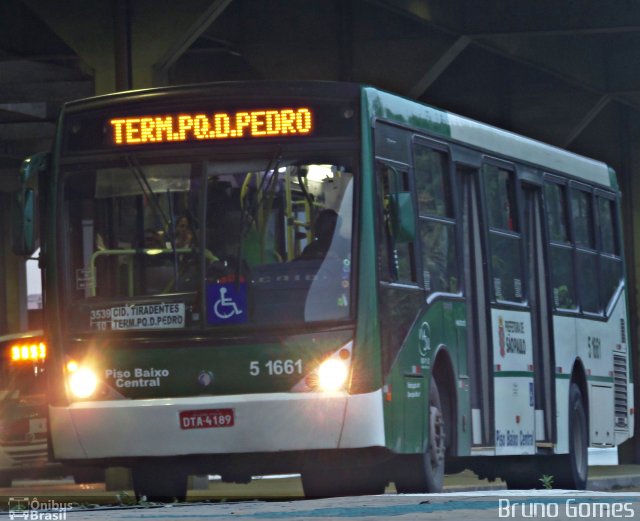 Via Sul Transportes Urbanos 5 1661 na cidade de São Paulo, São Paulo, Brasil, por Bruno Gomes. Número da foto: #2116743.