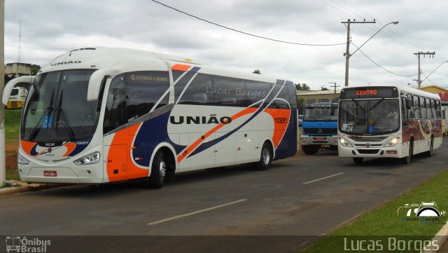 Expresso União 10251 na cidade de Araxá, Minas Gerais, Brasil, por Lucas Borges . Número da foto: #2116171.