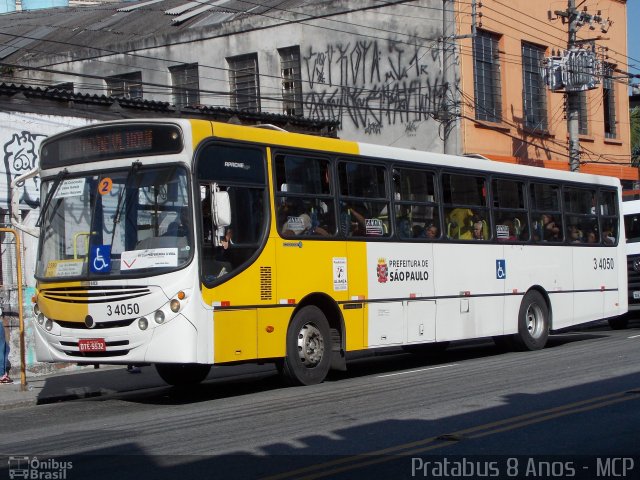 Cooperativa de Transportes Alternativos Nova Aliança 3 4050 na cidade de São Paulo, São Paulo, Brasil, por Cristiano Soares da Silva. ID da foto: 2116834.