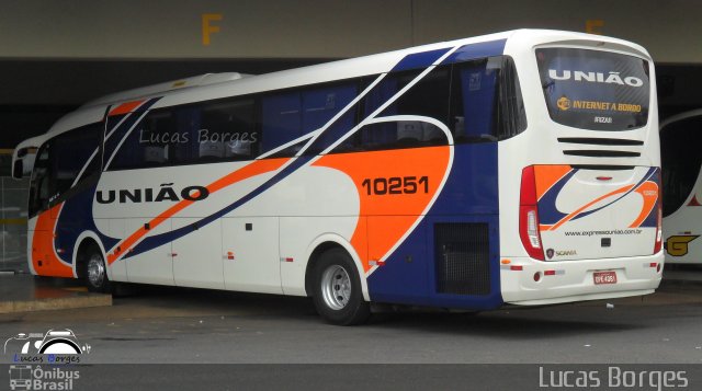 Expresso União 10251 na cidade de Araxá, Minas Gerais, Brasil, por Lucas Borges . Número da foto: #2116168.