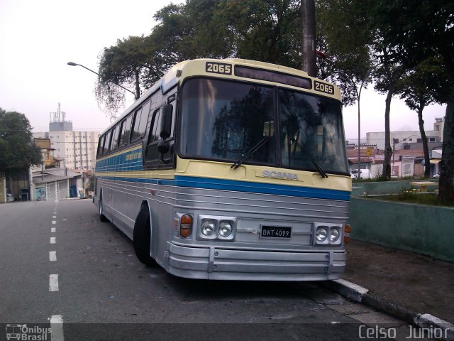 Ônibus Particulares 2065 na cidade de Diadema, São Paulo, Brasil, por Celso  Junior. ID da foto: 2118425.