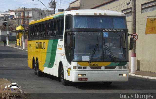 Empresa Gontijo de Transportes 15295 na cidade de Araxá, Minas Gerais, Brasil, por Lucas Borges . ID da foto: 2119736.