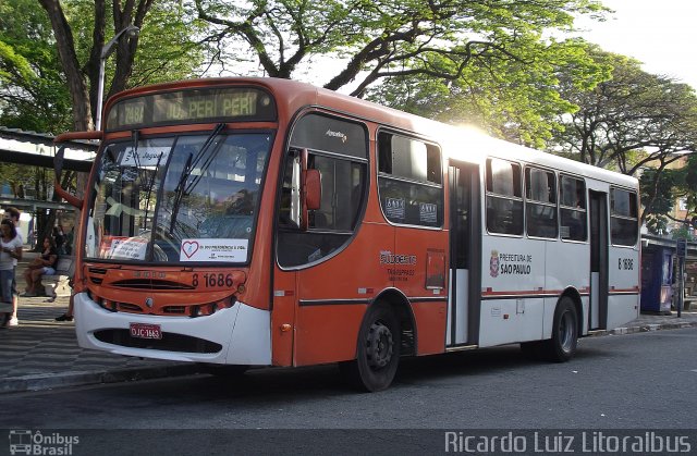 TRANSPPASS - Transporte de Passageiros 8 1686 na cidade de São Paulo, São Paulo, Brasil, por Ricardo Luiz. ID da foto: 2087171.