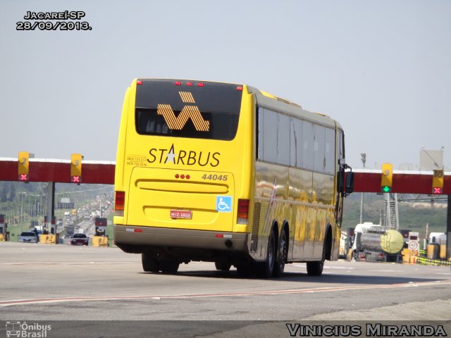 Viação Itapemirim 44045 na cidade de Jacareí, São Paulo, Brasil, por Vinicius Miranda. Número da foto: #2086295.