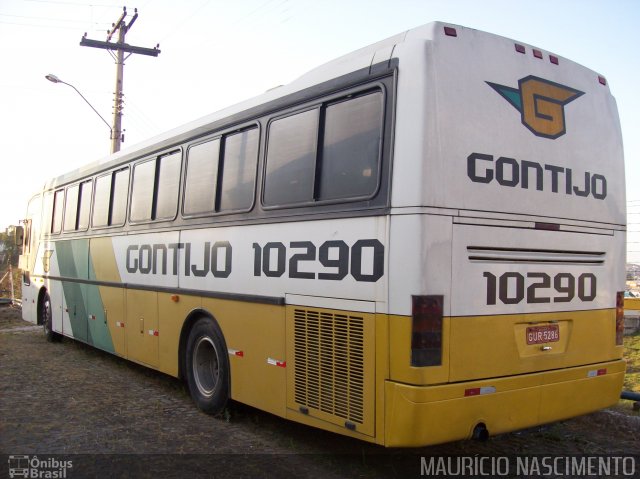 Empresa Gontijo de Transportes 10290 - Garagem na cidade de Contagem, Minas Gerais, Brasil, por Maurício Nascimento. ID da foto: 2128446.