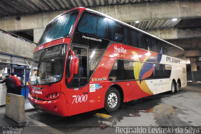 Pluma Conforto e Turismo 7000 na cidade de Curitiba, Paraná, Brasil, por Reginaldo Levinski da Silva. Número da foto: #2129740.