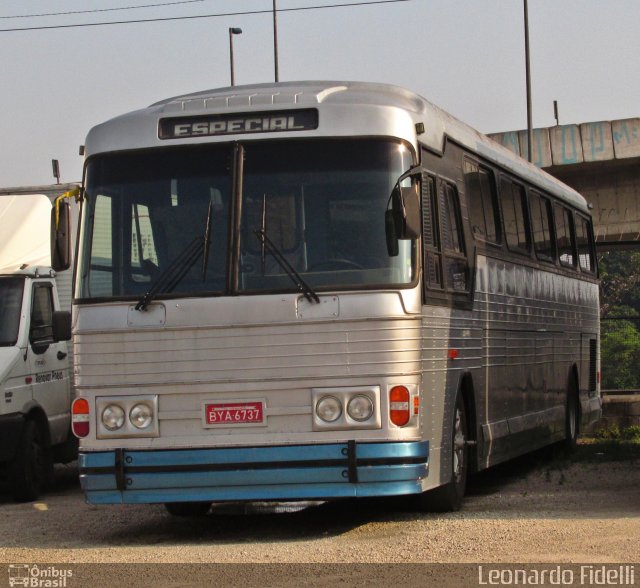Ônibus Particulares 6737 na cidade de São Paulo, São Paulo, Brasil, por Leonardo Fidelli. Número da foto: #2132891.