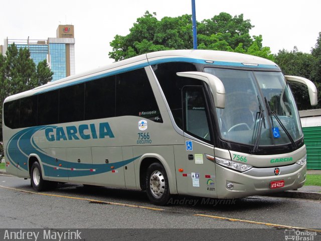 Viação Garcia 7566 na cidade de Curitiba, Paraná, Brasil, por Andrey Gustavo. Número da foto: #2133247.