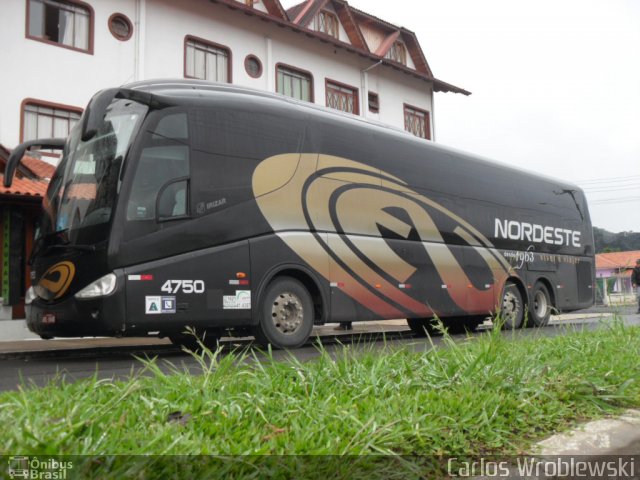 Expresso Nordeste 4750 na cidade de Urubici, Santa Catarina, Brasil, por Carlos Wroblewski. Número da foto: #2135847.