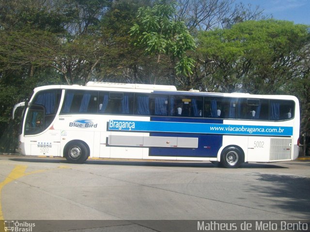 Auto Viação Bragança 5002 na cidade de São Paulo, São Paulo, Brasil, por Matheus de Melo Bento. Número da foto: #2137296.
