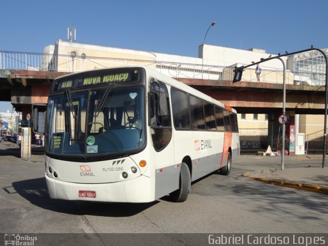 Evanil Transportes e Turismo RJ 132.086 na cidade de Nova Iguaçu, Rio de Janeiro, Brasil, por Gabriel Cardoso Lopes. ID da foto: 2136276.