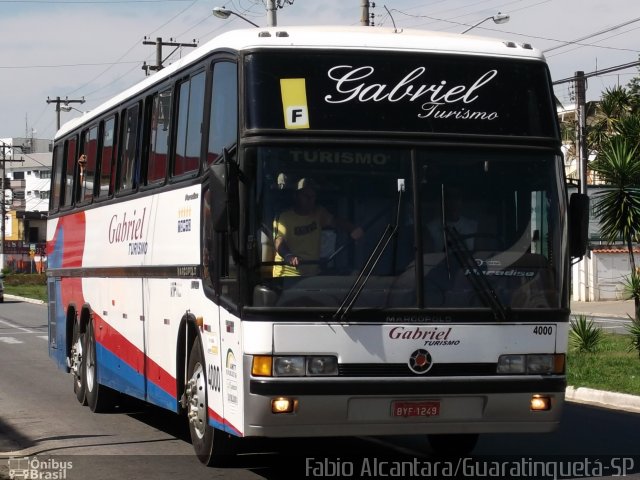 Gabriel Turismo 4000 na cidade de Guaratinguetá, São Paulo, Brasil, por Fabio Alcantara. Número da foto: #2140404.